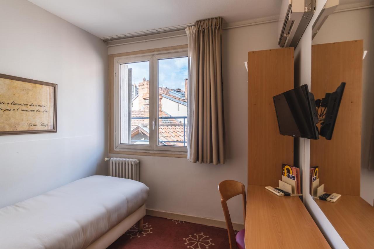 Hotel Ours Blanc - Victor Hugo Toulouse Bagian luar foto