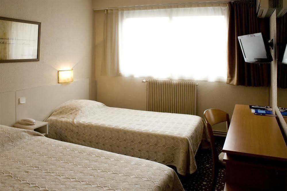 Hotel Ours Blanc - Victor Hugo Toulouse Bagian luar foto